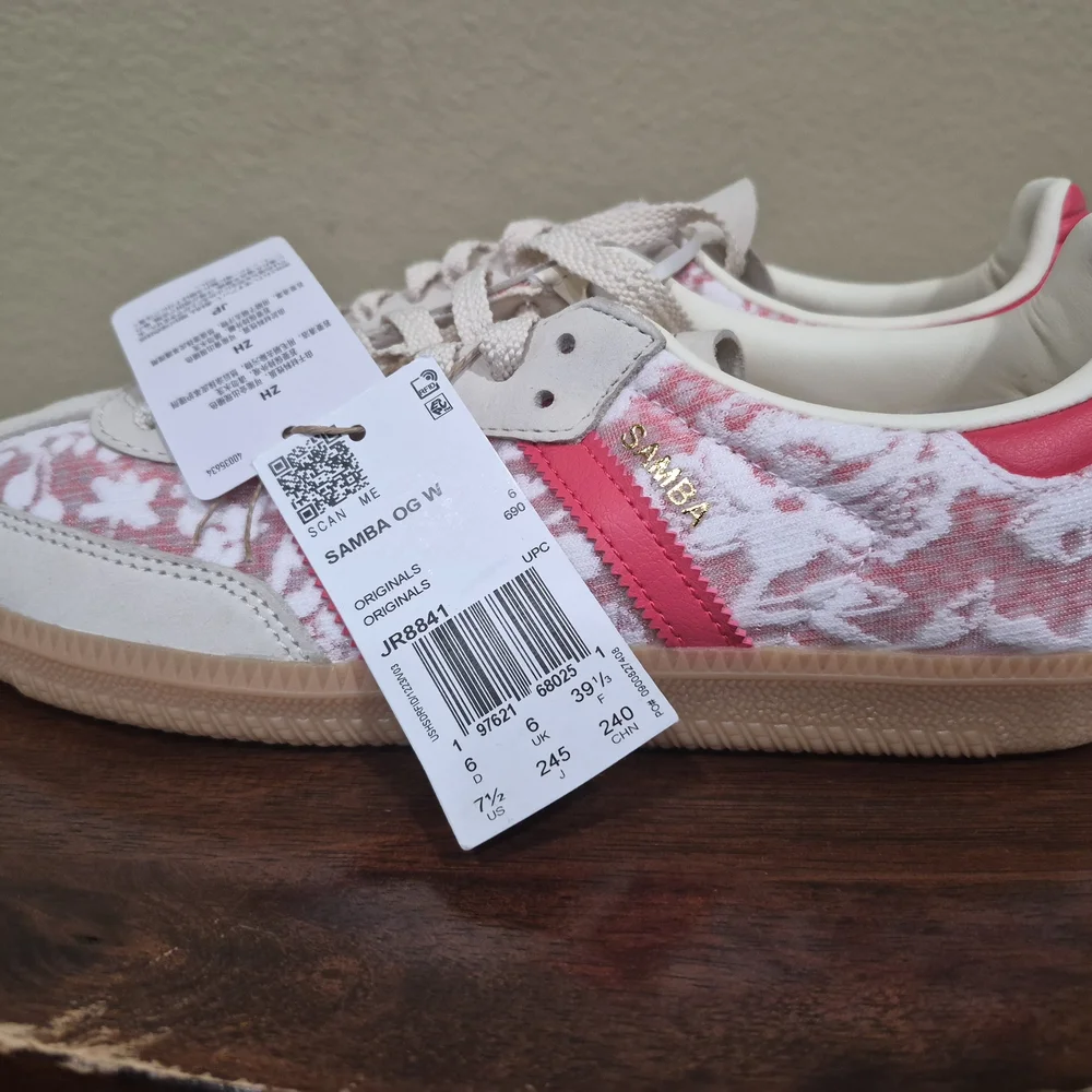 Adidas Samba Women's Pink and Cream Sneakers JR8841 Size 7.5 - Picture 2 of 6